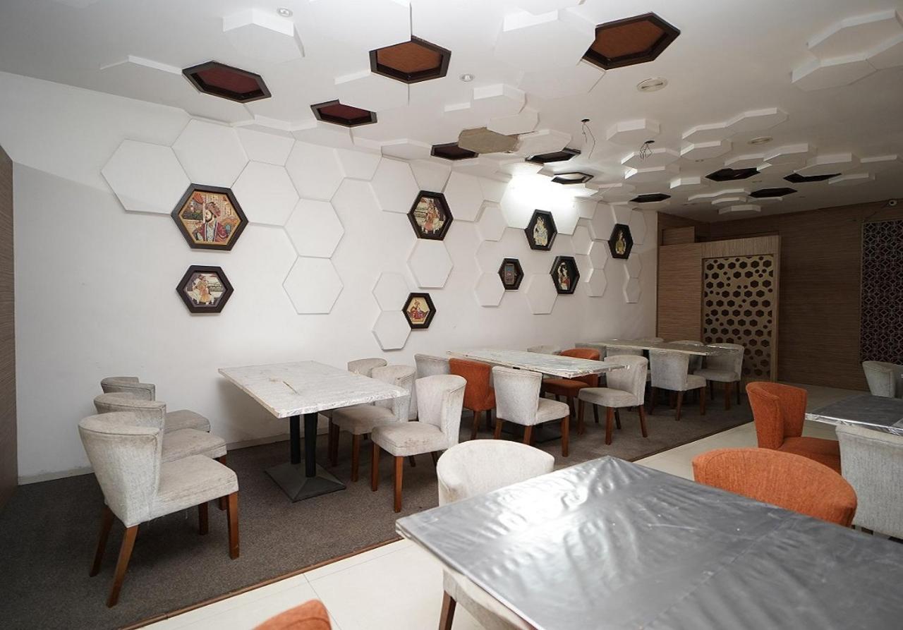 Hotel Amora - Rajnandgaon Raj Nandgaon Kültér fotó